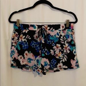 Printed floral elastic Shorts